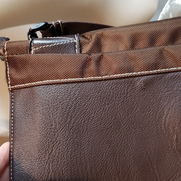 BOY LONDON Messenger Bag Faux Leather and Cordura - Picture 14 of 16